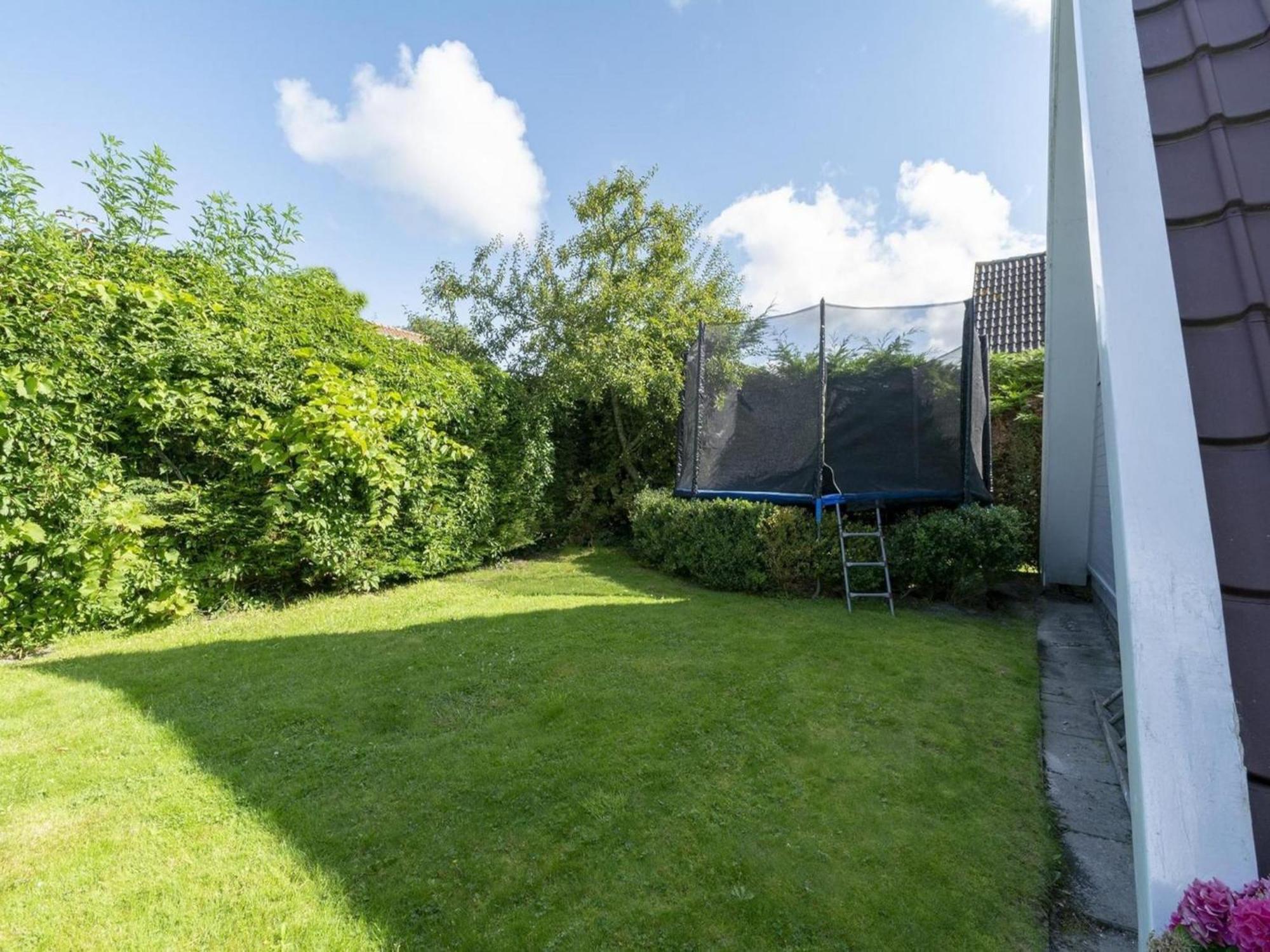 Cozy Holiday Home With Garden Sint Maartensvlotbrug Eksteriør bilde